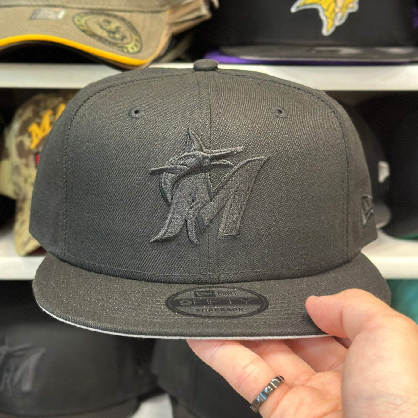 New Era Miami Marlins Black/Black 9FIFTY Snapback