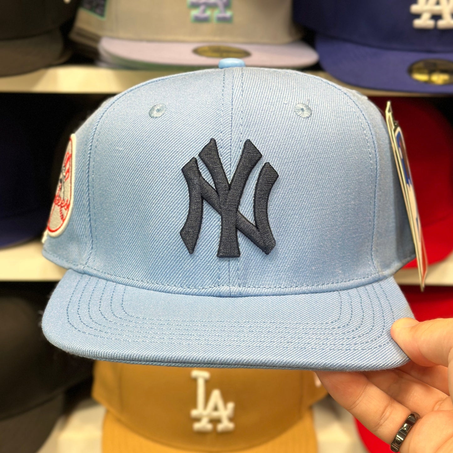 Pro Standard New York Yankees Logo Side Patch Snapback Light Blue