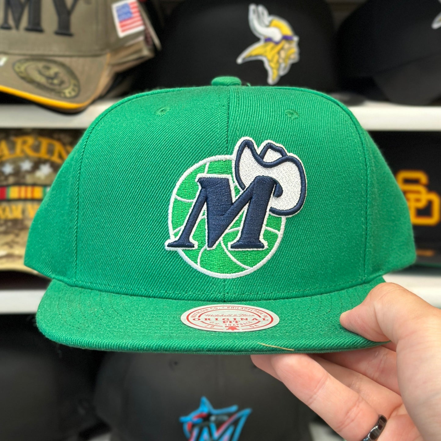 Dallas Mavericks Green Mitchell & Ness Snapback