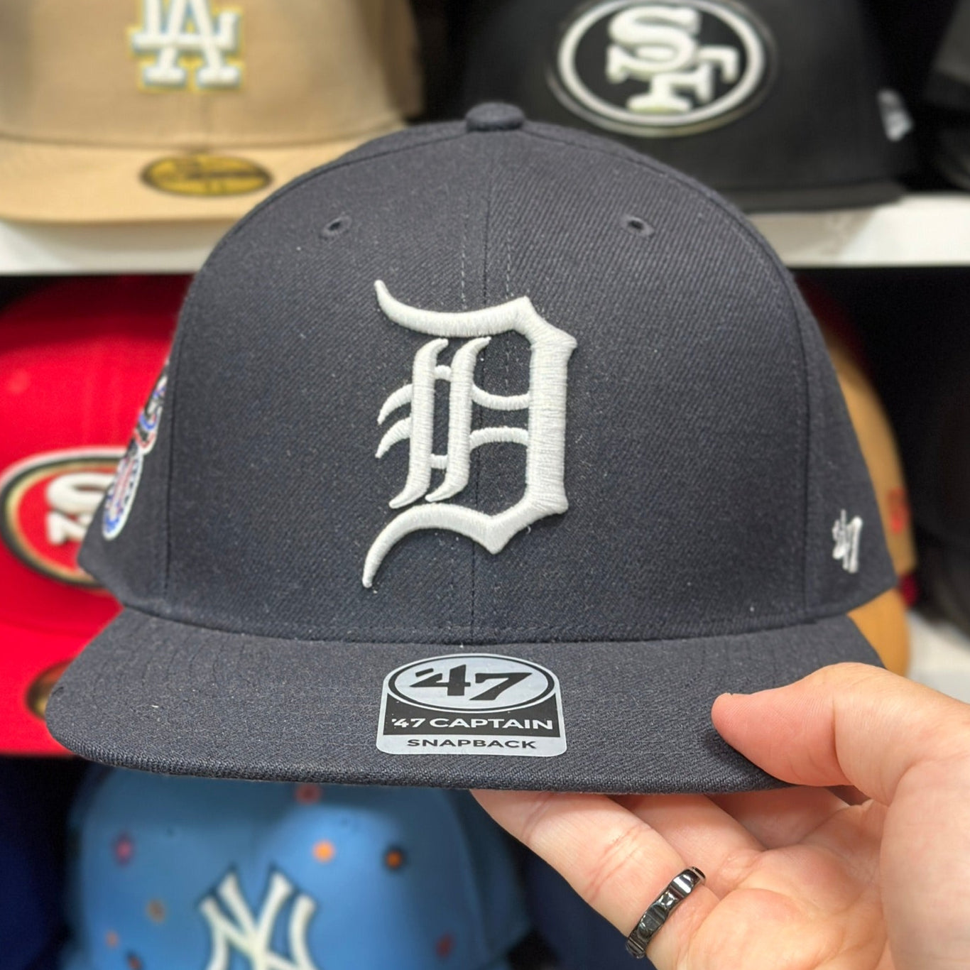 Detroit Tigers MLB Snapback | Classic '47 Brand Captain Adjustable Snap | Navy