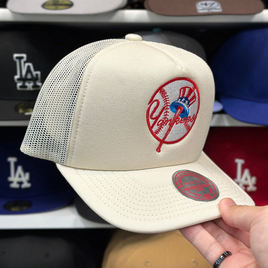 New York Yankees Foam Creme Mitchell & Ness Trucker Snapback