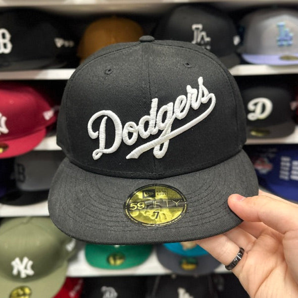 New Era 59FIFTY LA Dodgers MLB Script Fitted Hat Sized Cap Black