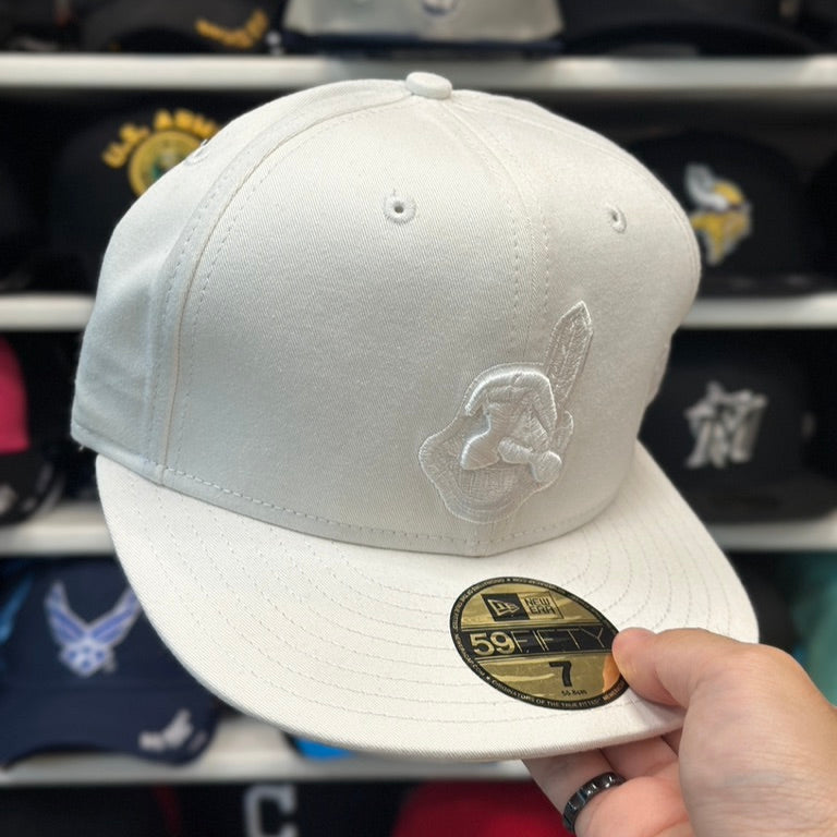 Cleveland Indians MLB Vintage Cap | New Era 59FIFTY Fitted Cap | White