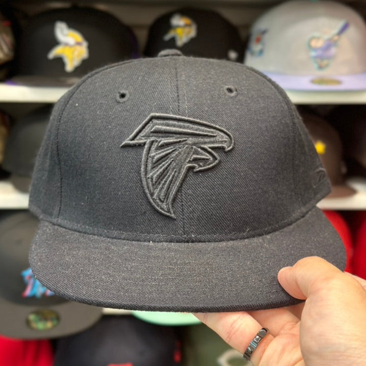 Atlanta Falcons Reebok Fitted Hat | Size 7 7/8