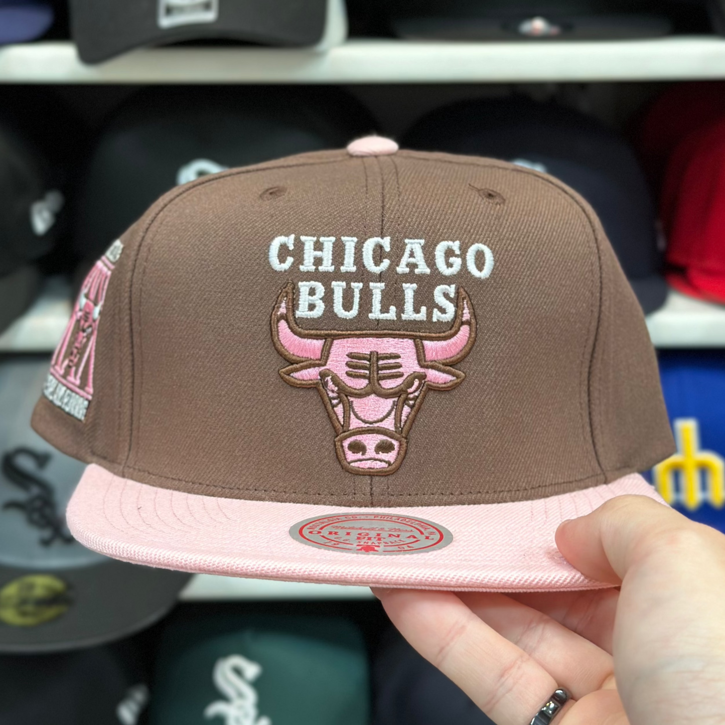 Chicago Bulls '30 Years and Running' Mocha Brown/Pink Mitchell & Ness Snapback