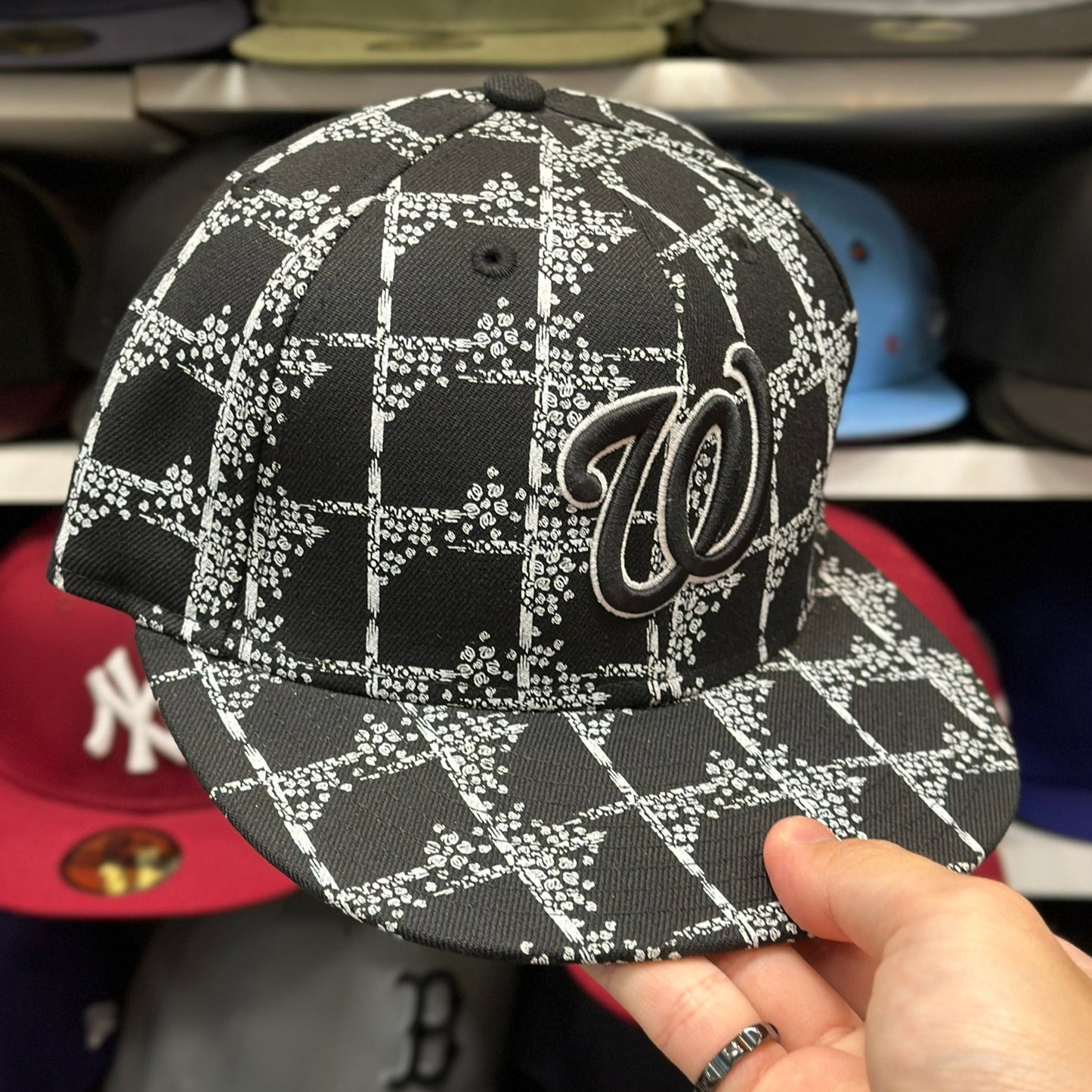 Washington Nationals MLB Vintage Fitted Hat | New Era 59FIFTY Sized Cap | Black