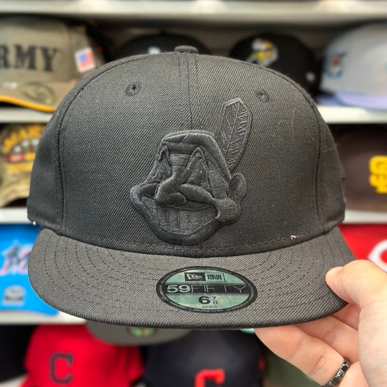 Cleveland Indians MLB Vintage Cap | New Era 59FIFTY Fitted Cap | Black