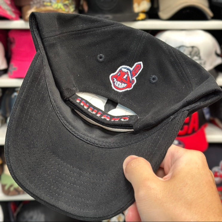 Cleveland Indians MLB Vintage Ball Cap | ANNCO Adjustable Velcro Strap | Black