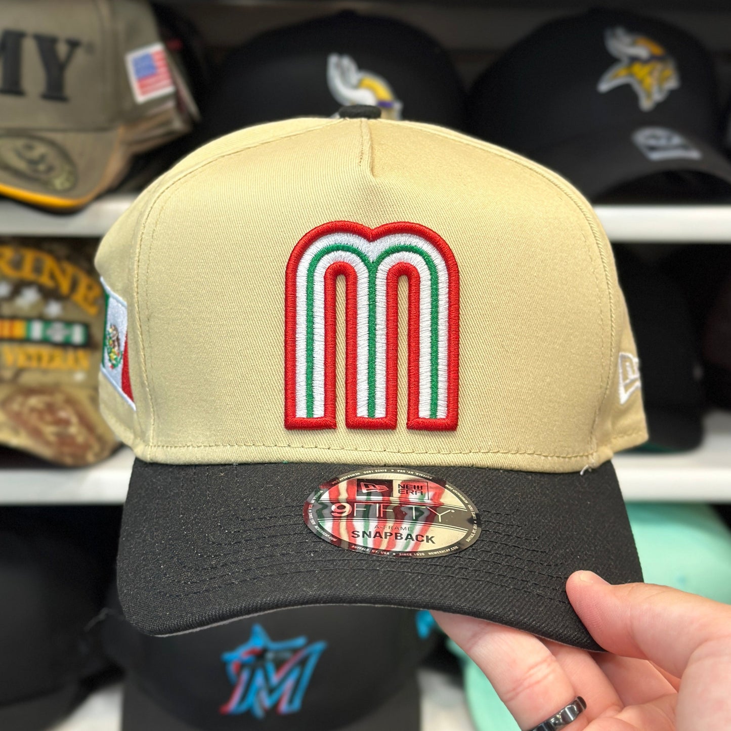 New Era Mexico WBC World Baseball Classic A-Frame 9FIFTY Snapback Caramel/Black