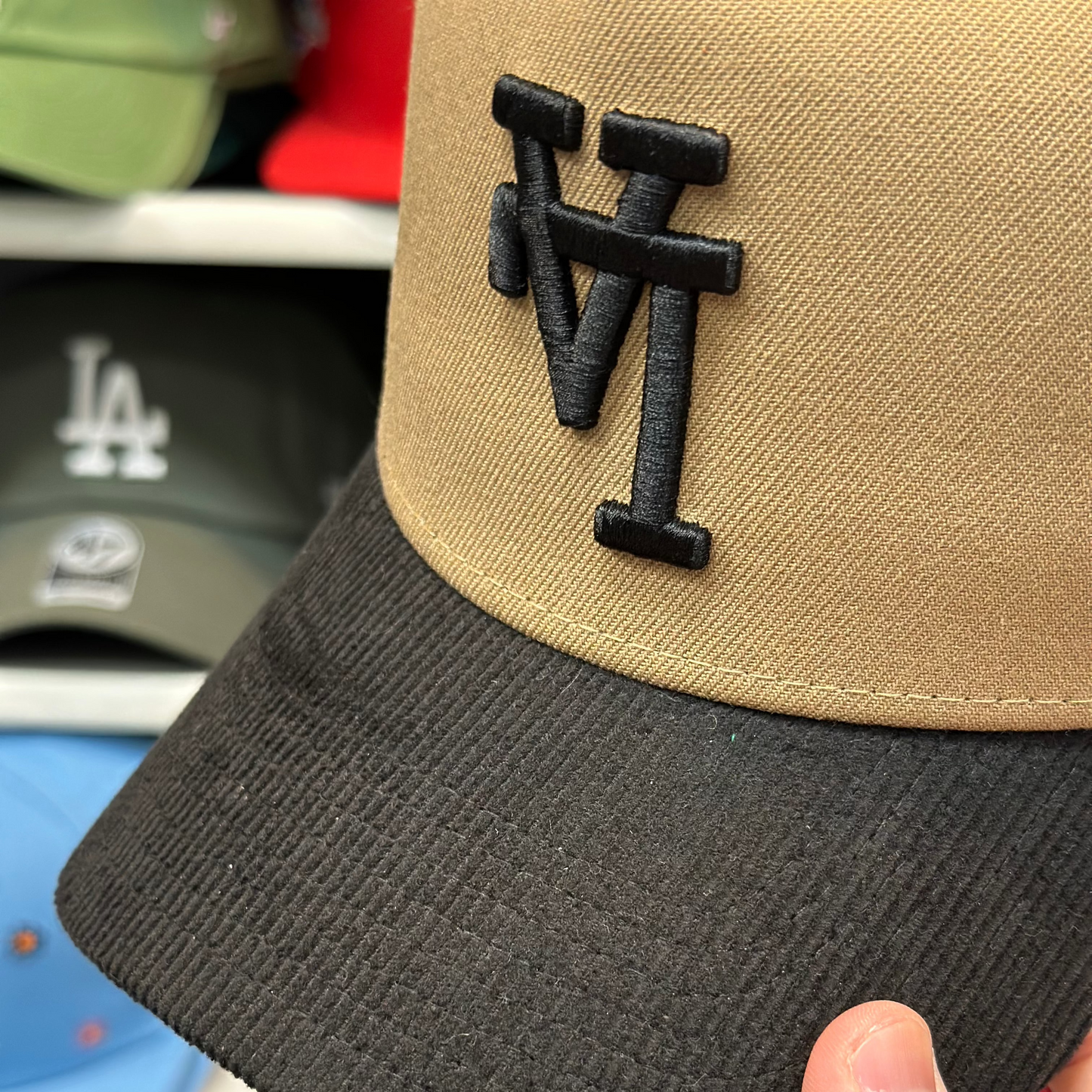 New Era LA Dodgers Upside Down Reversible A-Frame 9FORTY Snapback Brown/Black Corduroy