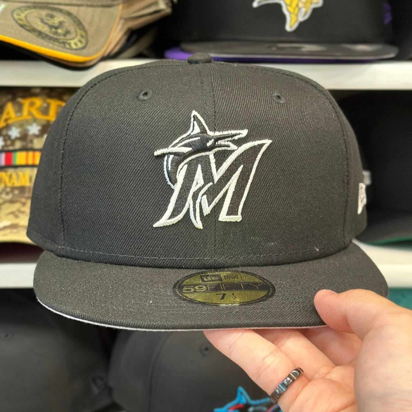 Miami Marlins MLB Fitted Hat | New Era 59FIFTY Sized Cap | Black