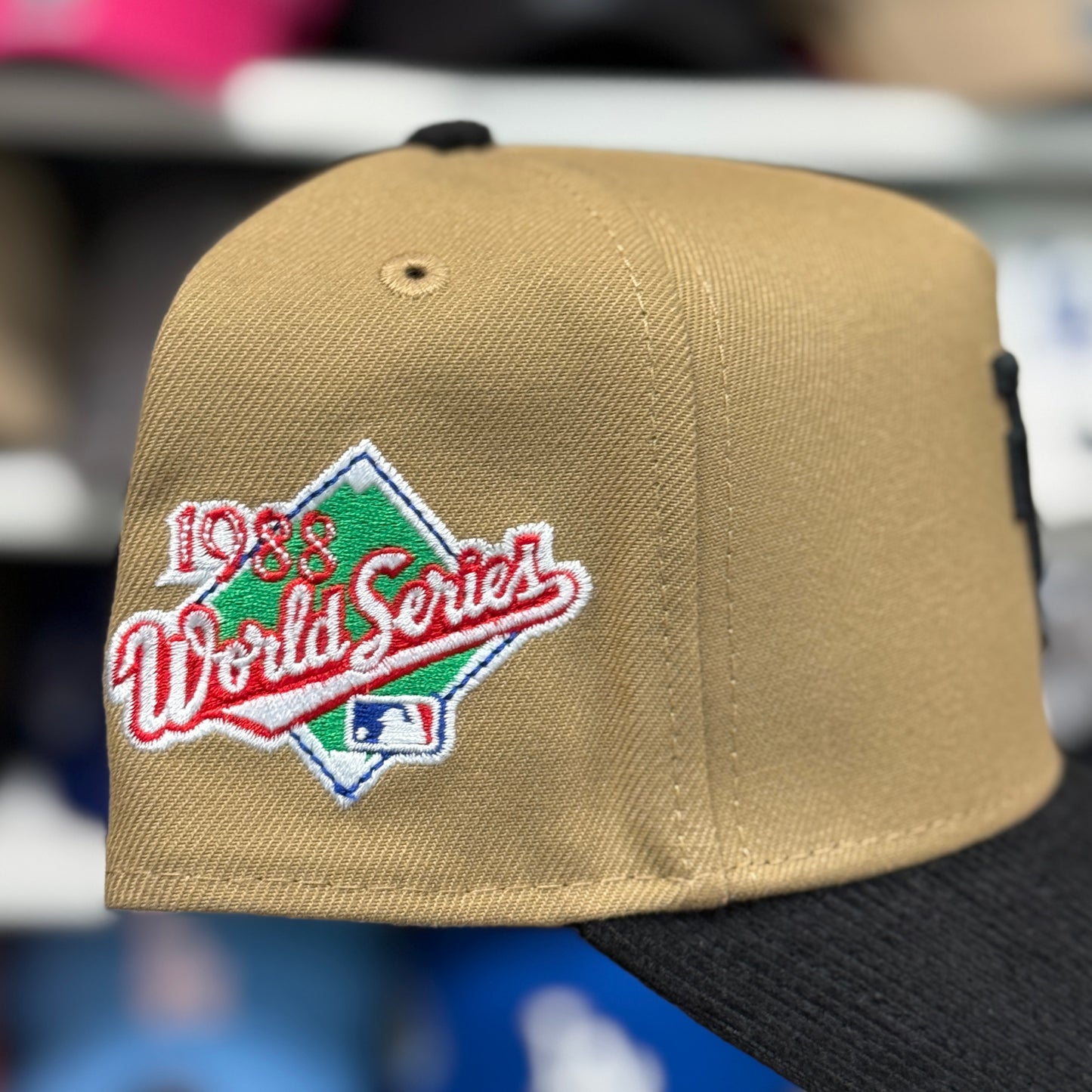 New Era Los Angeles Dodgers Upside Down '1988 World Series' A-Frame 9FORTY Snapback Brown/Black Corduroy