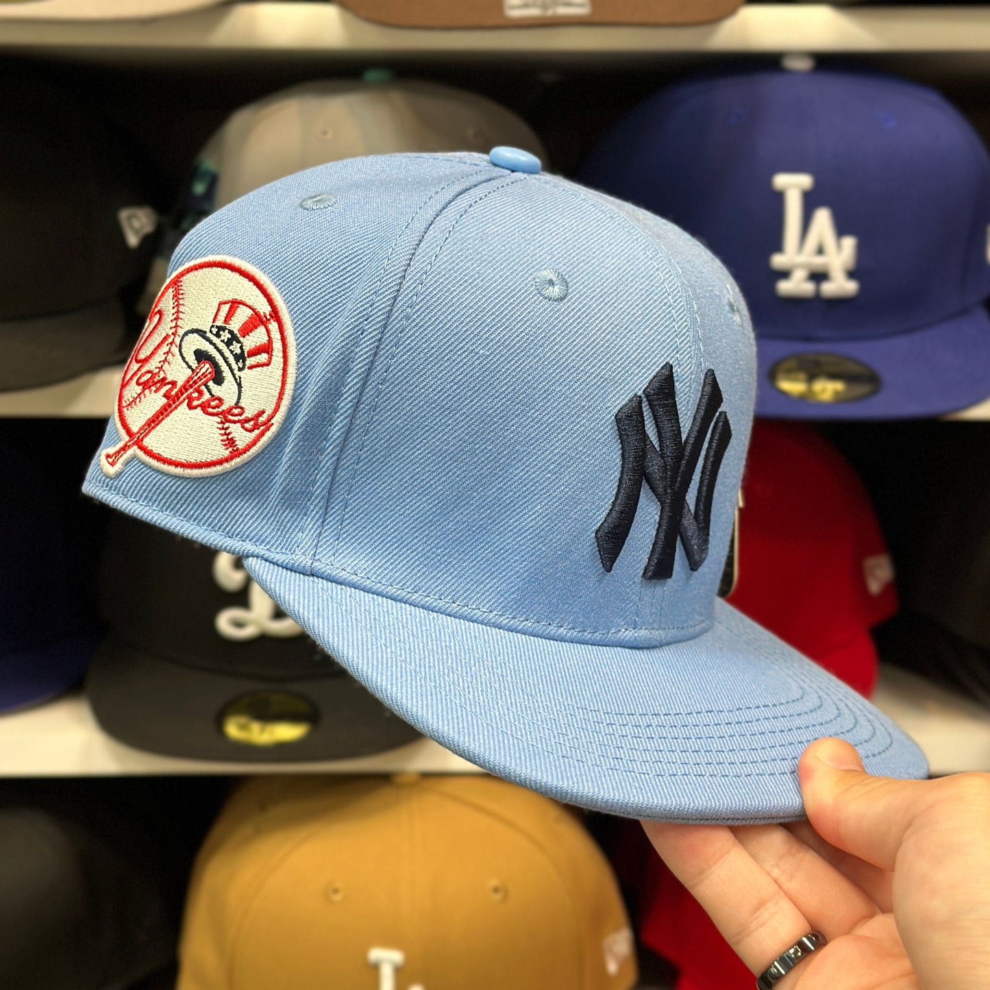 Pro Standard New York Yankees Logo Side Patch Snapback Light Blue