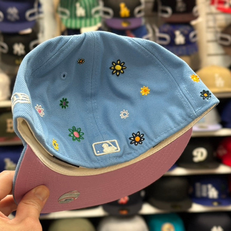 New York Yankees MLB Floral Patches | New Era 59FIFTY Fitted Cap | Light Blue