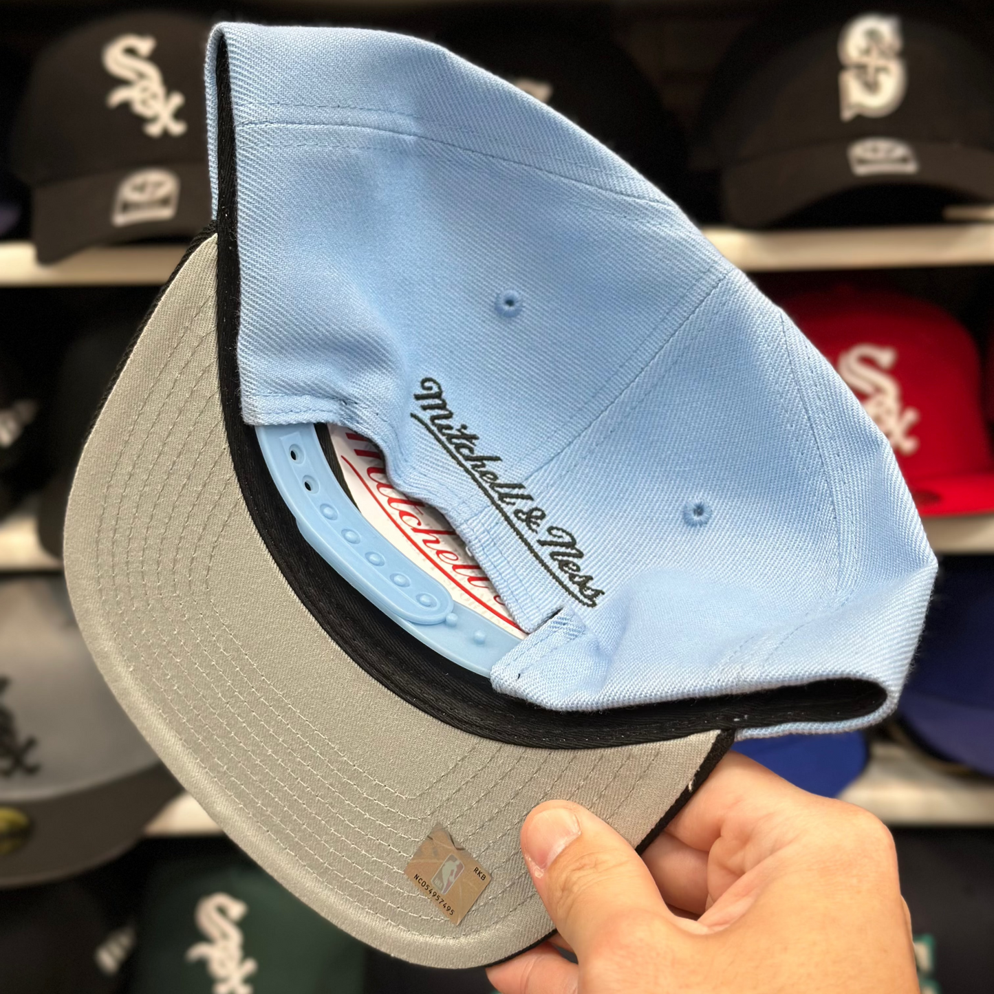 Chicago Bulls Two-Tone Snapback | Mitchell & Ness Original Fit | Light Blue/Black
