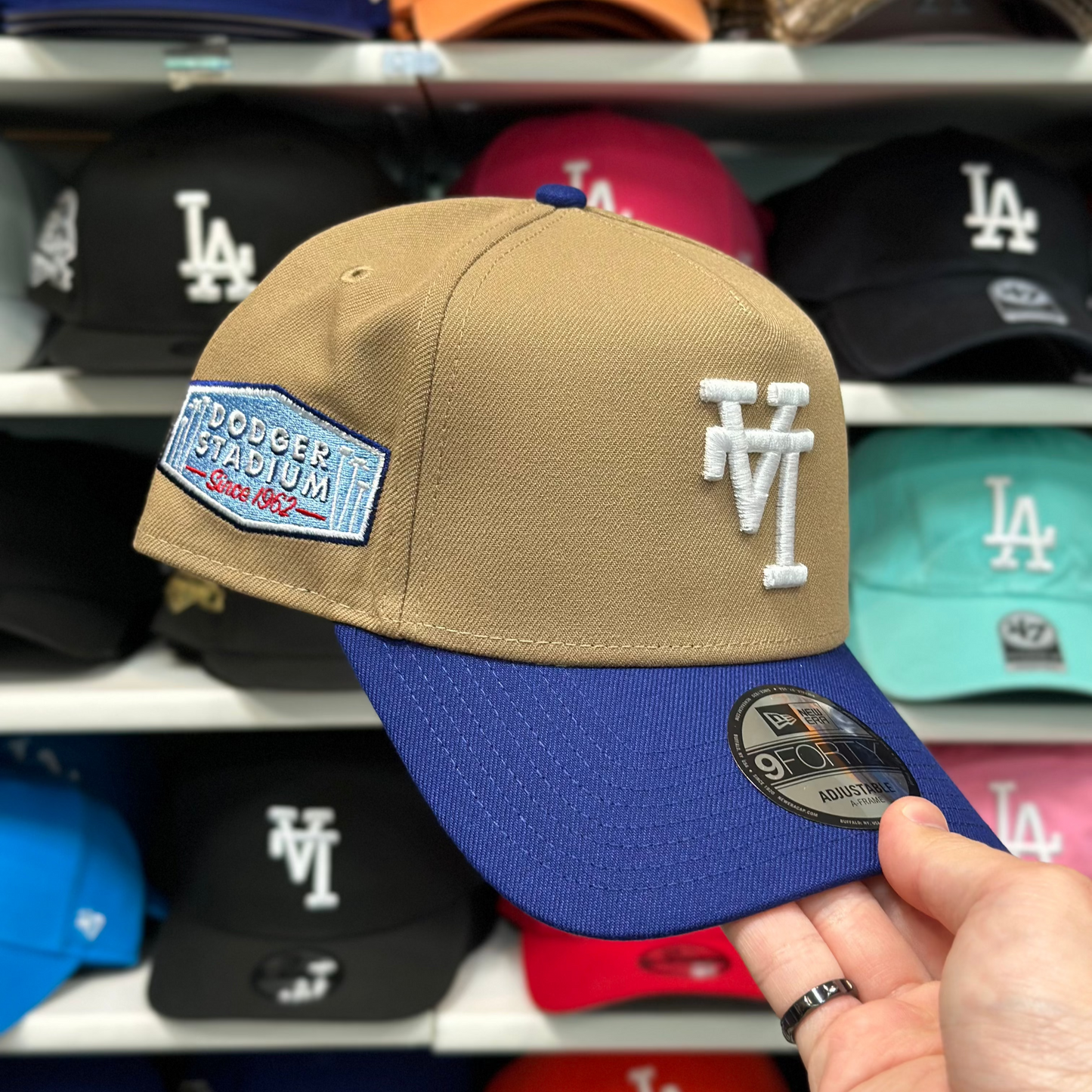 New Era Los Angeles Dodgers 50th Upside Down Reversible A-Frame 9FORTY Snapback Beige/Blue