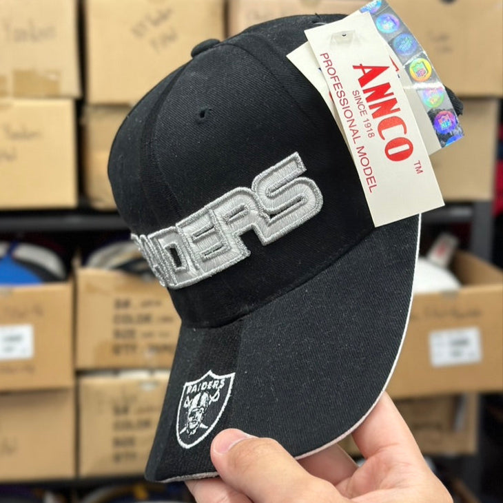 Oakland Raiders NFL Vintage Ball Cap | ANNCO Adjustable Velcro Strap | Black