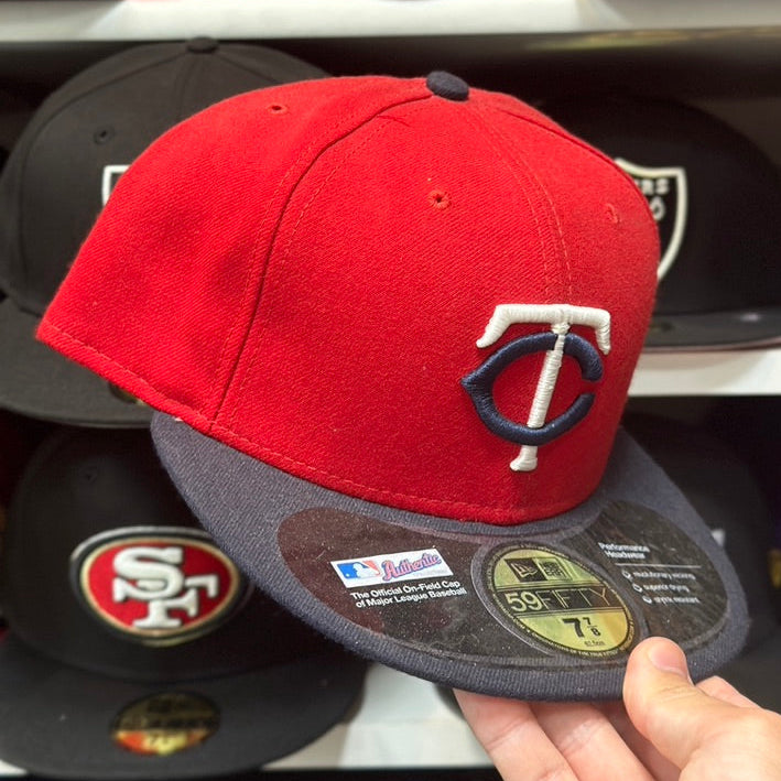 Minnesota Twins MLB Fitted Hat | New Era 59FIFTY Sized Cap | Red/Black