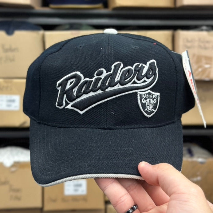 Oakland Raiders NFL Vintage Ball Cap | ANNCO Adjustable Velcro Strap | Black