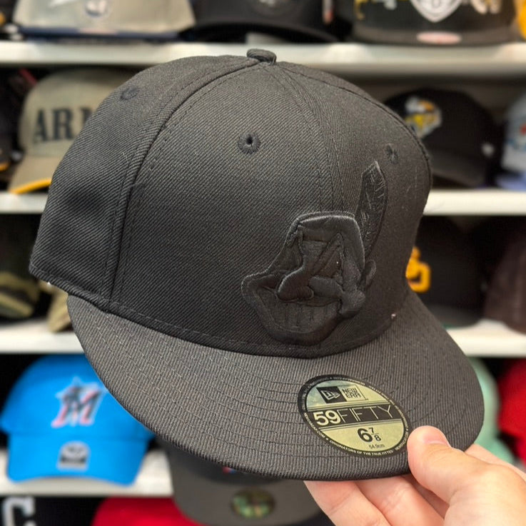 Cleveland Indians MLB Vintage Cap | New Era 59FIFTY Fitted Cap | Black