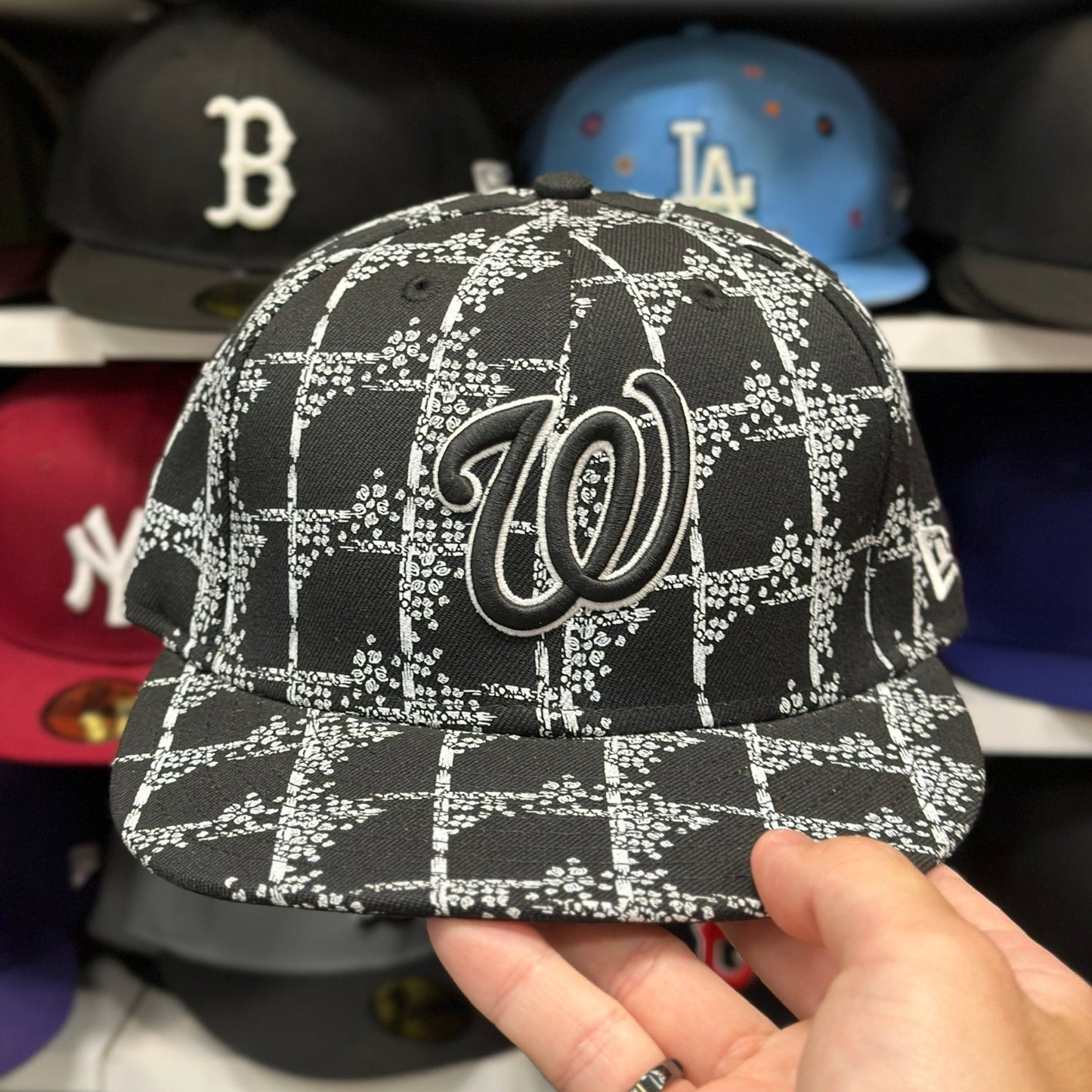 Washington Nationals MLB Vintage Fitted Hat | New Era 59FIFTY Sized Cap | Black