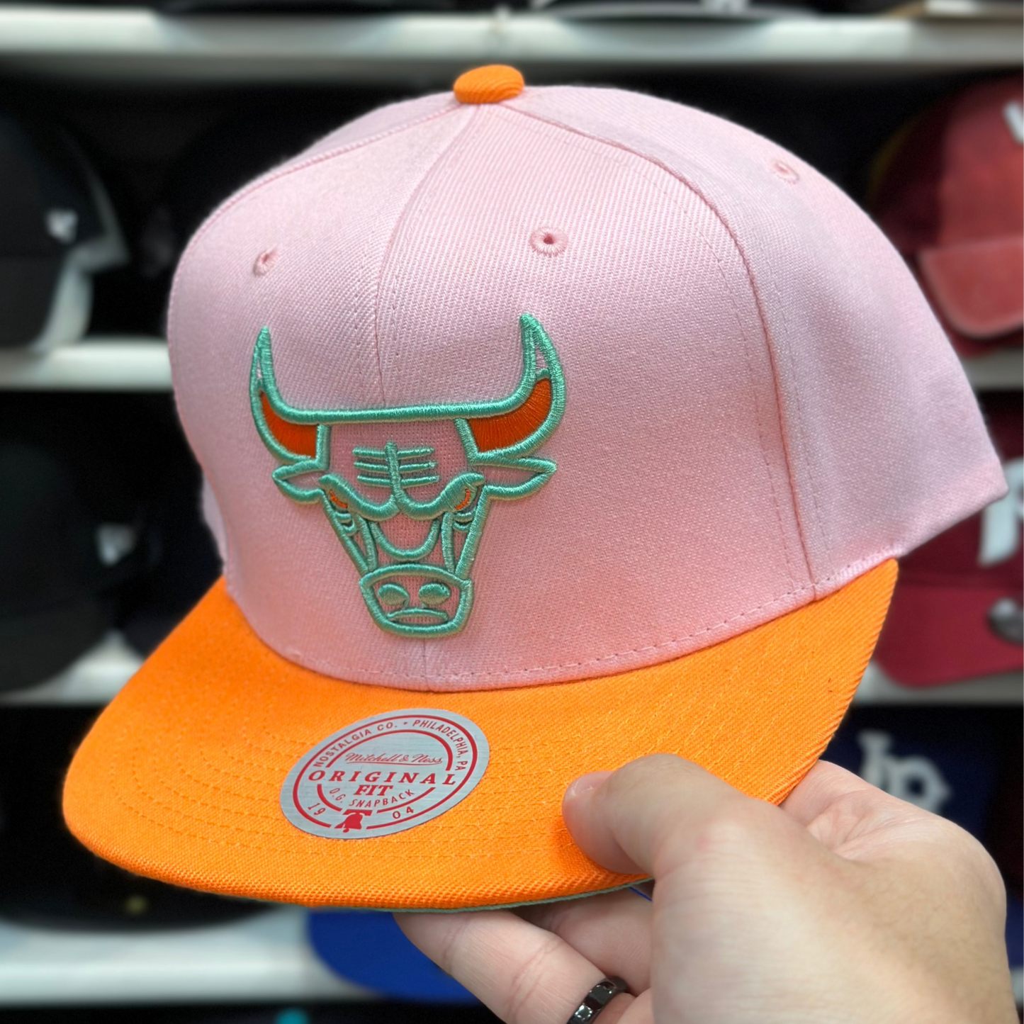 Chicago Bulls Two-Tone Snapback | Mitchell & Ness Original Fit | Pink/Orange