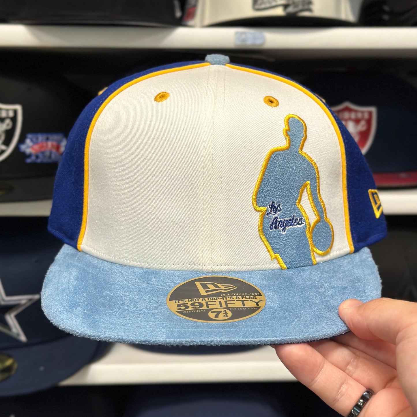 New Era 59FIFTY LA Lakers NBA Suede Logo Vintage Fitted Hat Blue/White/Light Blue