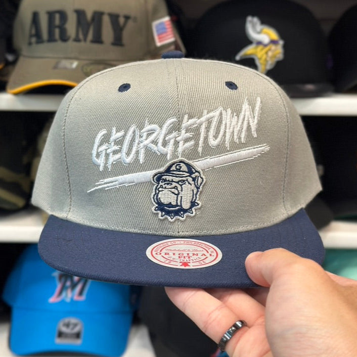 New Era Georgetown Hoyas NCAA Silver/Navy 9FIFTY Snapback