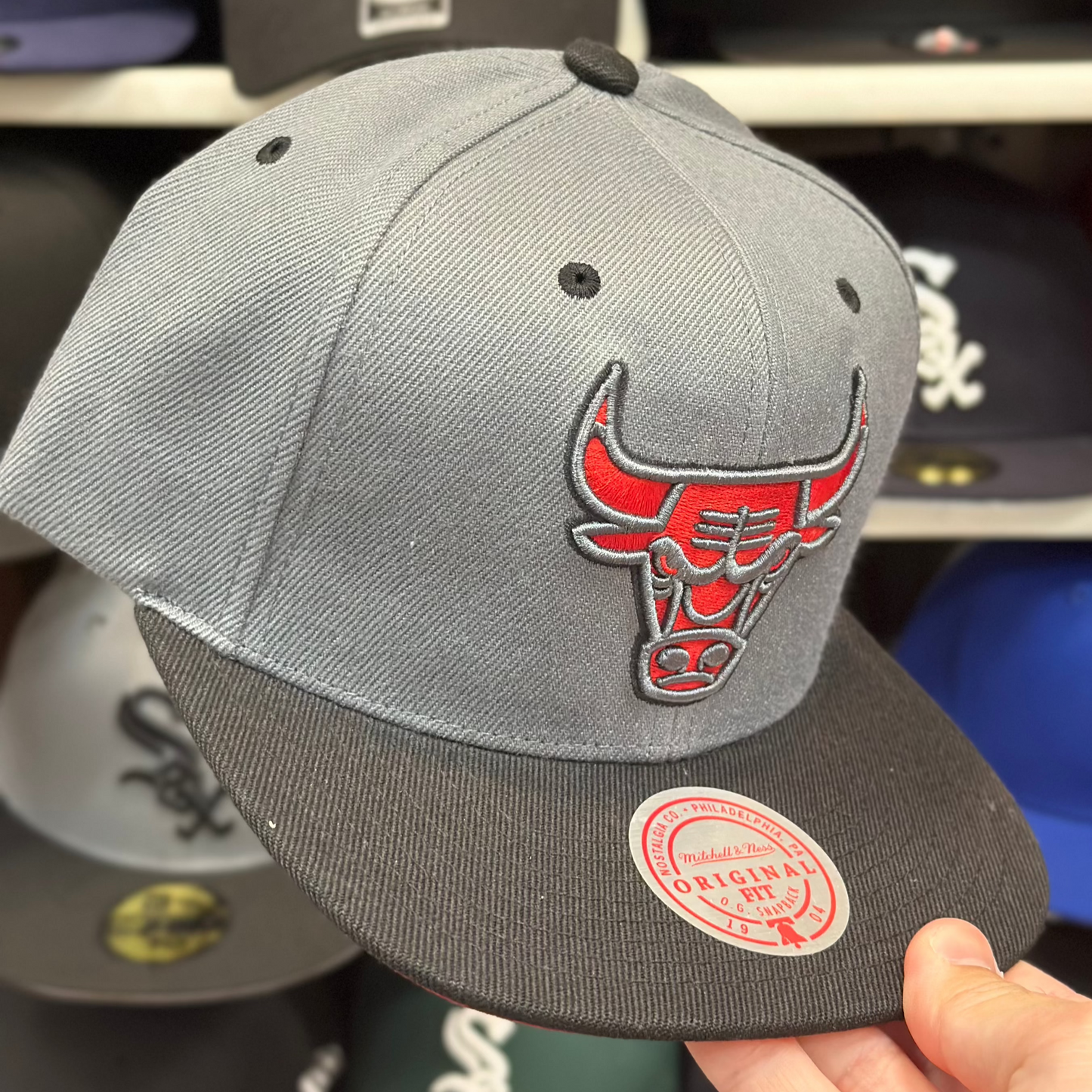 Chicago Bulls Gray/Black Mitchell & Ness Snapback
