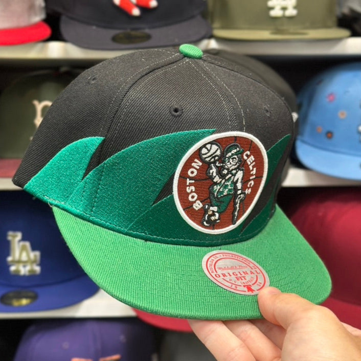 Boston Celtics Black/Green Vintage Mitchell & Ness Snapback
