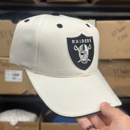 Oakland Raiders Vintage Ball Cap | White