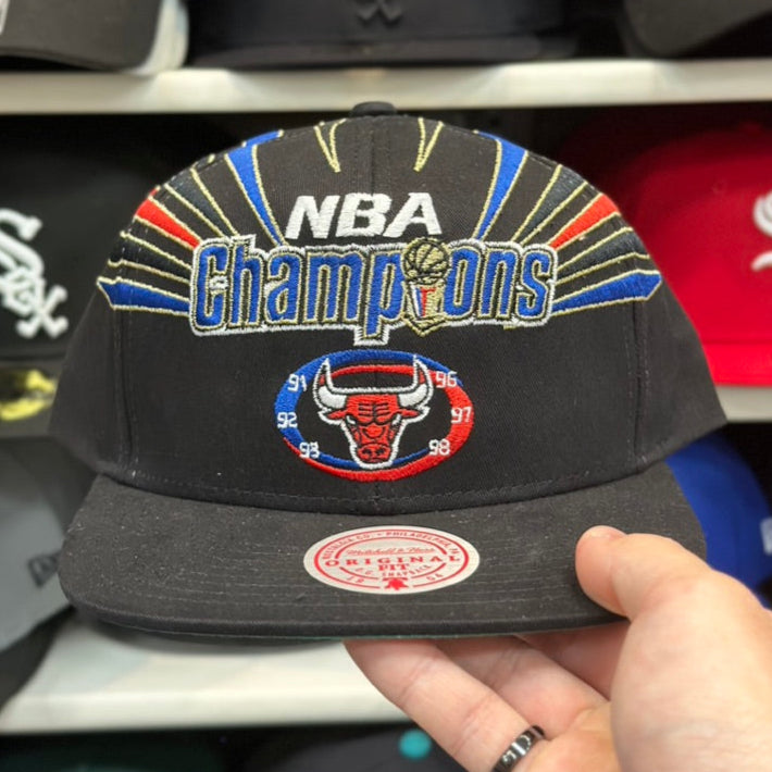 Chicago Bulls ' Champion Identity' Multicolor Mitchell & Ness Snapback