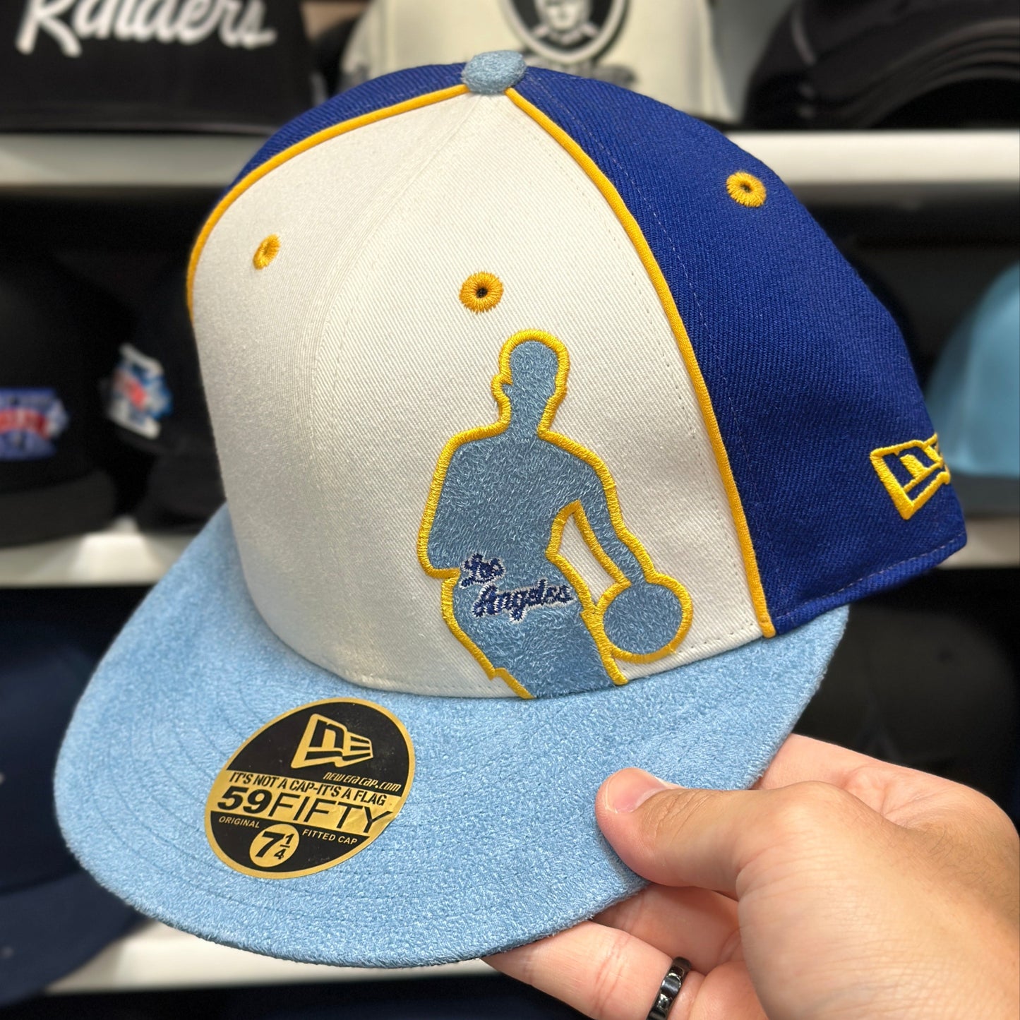 New Era 59FIFTY LA Lakers NBA Suede Logo Vintage Fitted Hat Blue/White/Light Blue