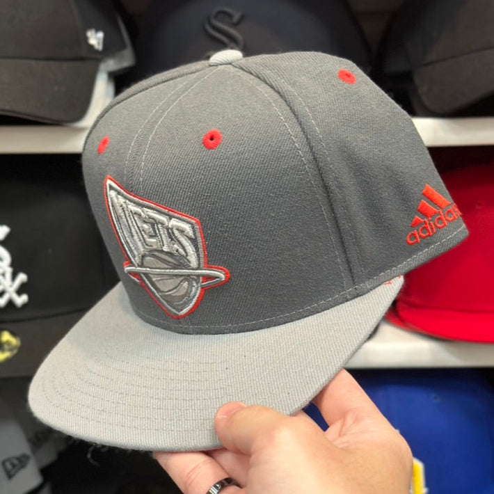 Brooklyn Nets Vintage Adidas Strapback | Gray/Red