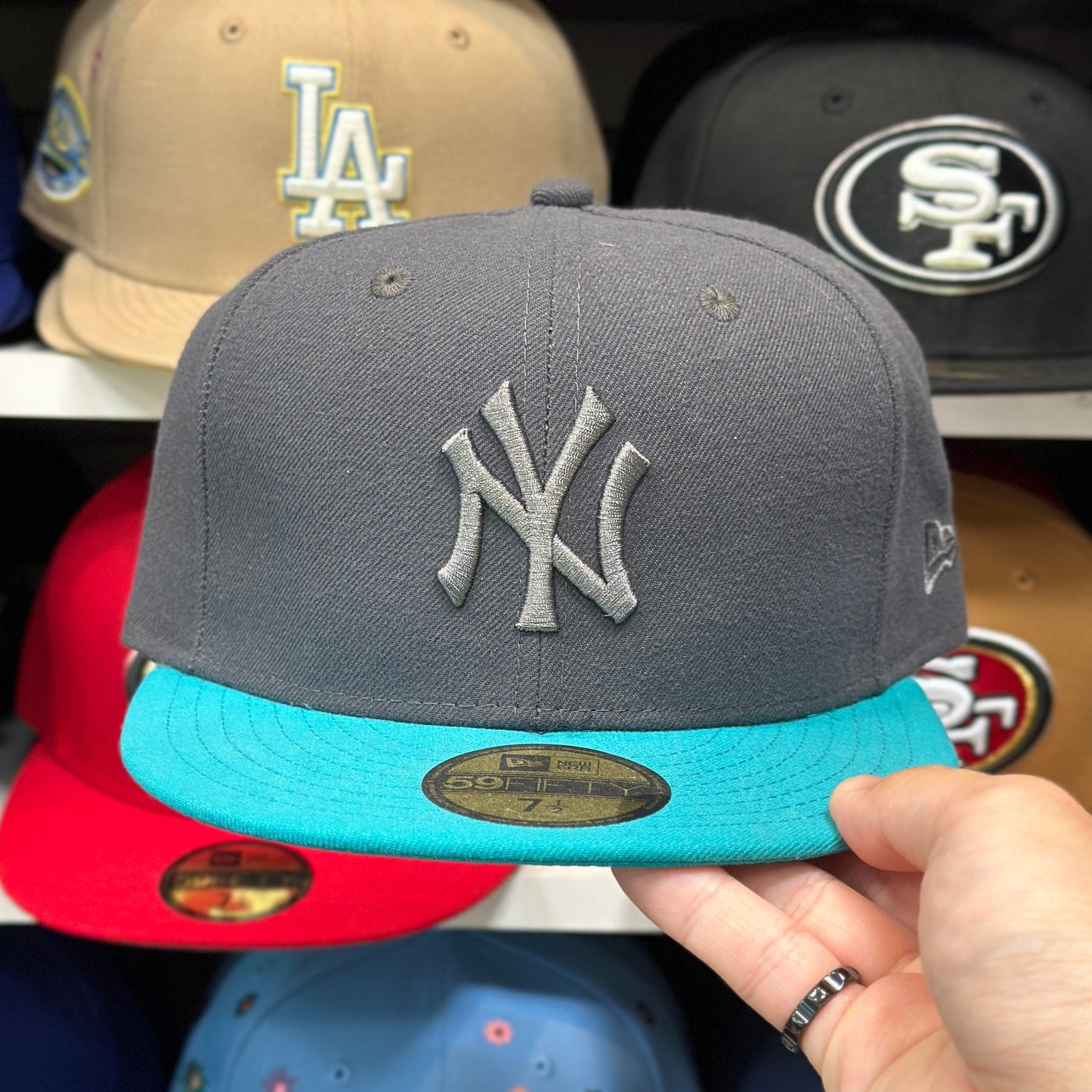 New York Yankees MLB Fitted Hat | New Era 59FIFTY Sized Cap | Dark Gray/Teal | Size 7 1/2