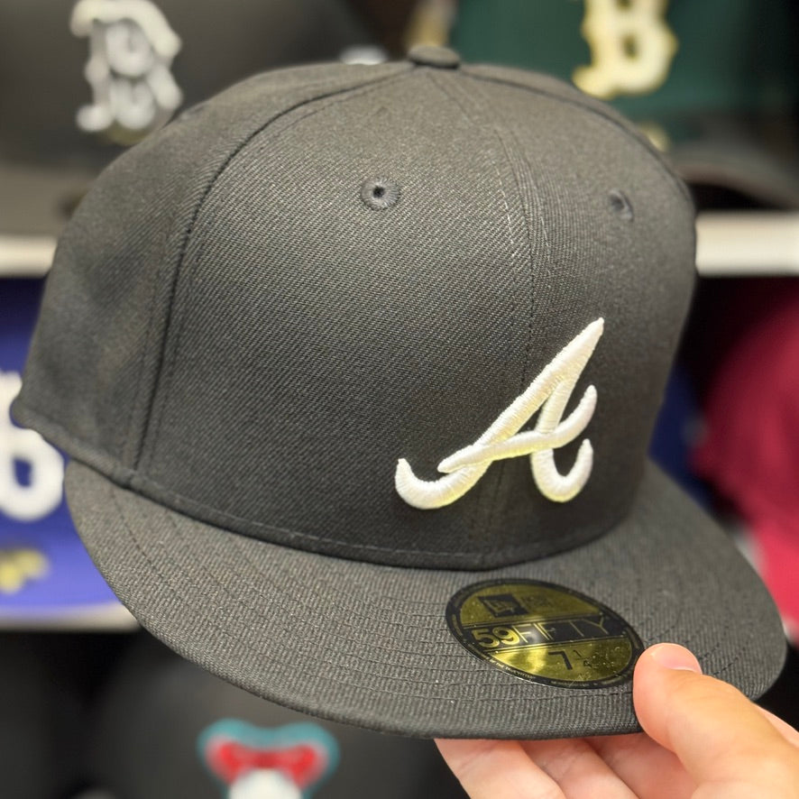 New Era Atlanta Braves 59FIFTY Fitted Hat Black