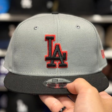 New Era Los Angeles Dodgers 'Red Outline' 9FIFTY Snapback Gray/Black