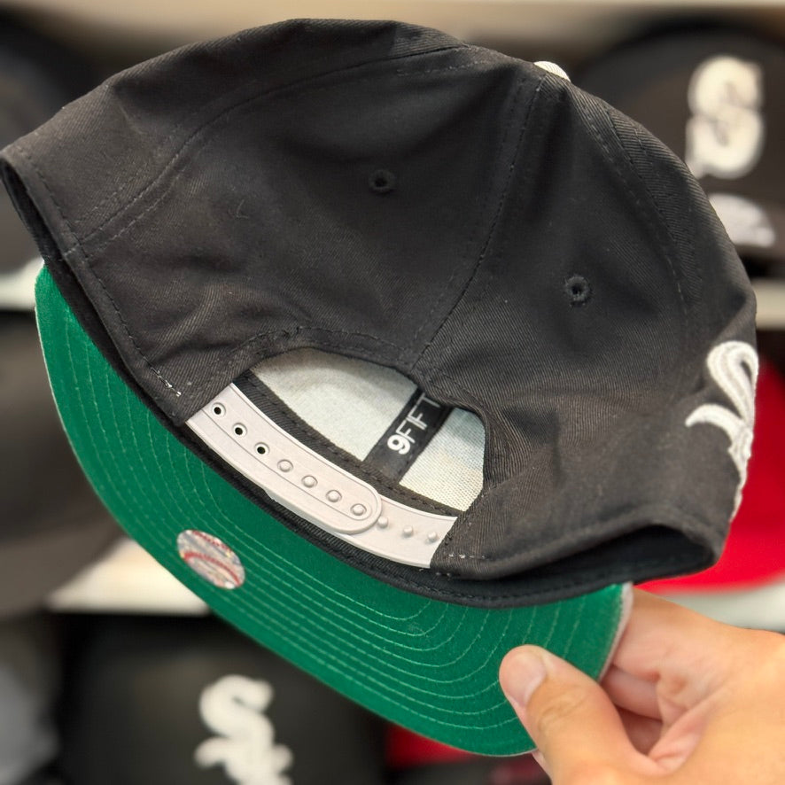 New Era Chicago White Sox 'Horror Script' 9FIFTY Snapback Black/Gray
