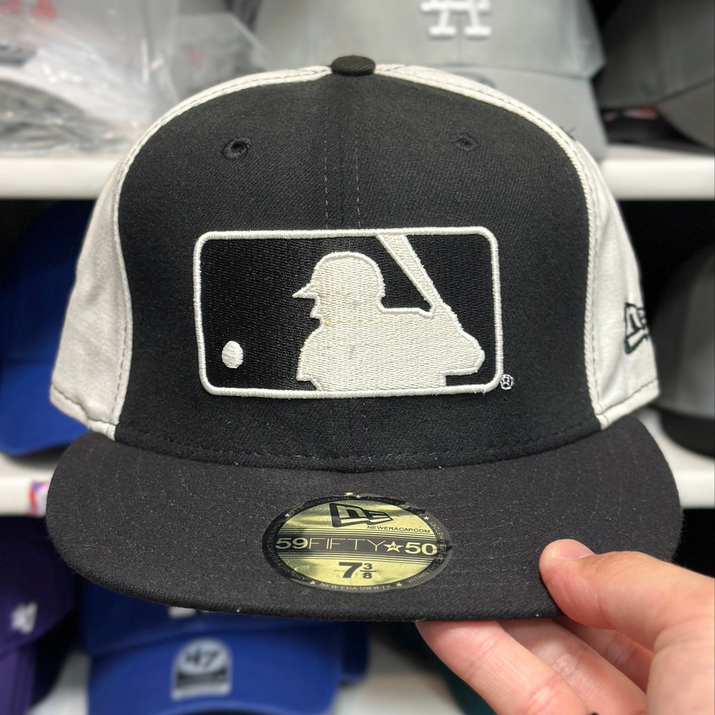 New York Yankees MLB Vintage MLB Logo | Rare New Era 59FIFTY Sized Cap | Black