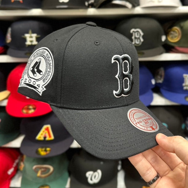 Boston Red Sox MLB 2004 World Series Champions Patch | Pro Crown Mitchell & Ness Snapback | Black