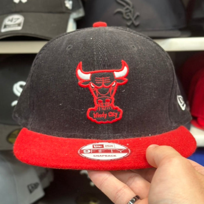 Chicago Bulls 'Vintage Corduroy' Mitchell & Ness Snapback Black/Red