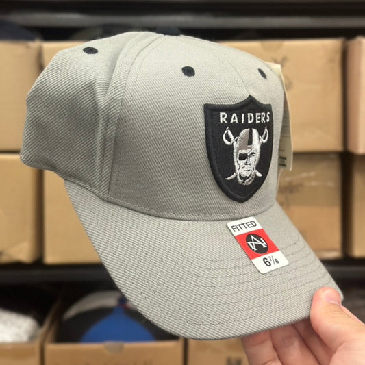 Oakland Raiders Vintage Fitted Hat | Silver