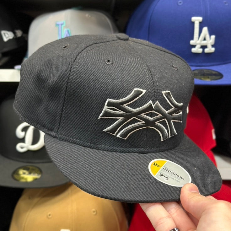 New Era 59FIFTY New York Yankees MLB Vintage Double Logo Sized Cap Extremely Rare