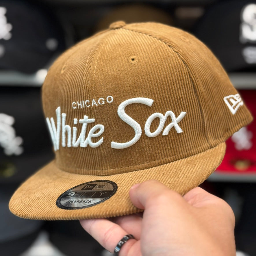 New Era Chicago White Sox 'Script Logo' 9FIFTY Snapback Tan Corduroy