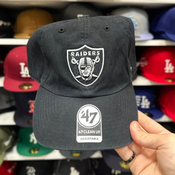 Las Vegas Raiders NFL Dad Cap | '47 Brand Clean Up Adjustable Curve Hat | Black