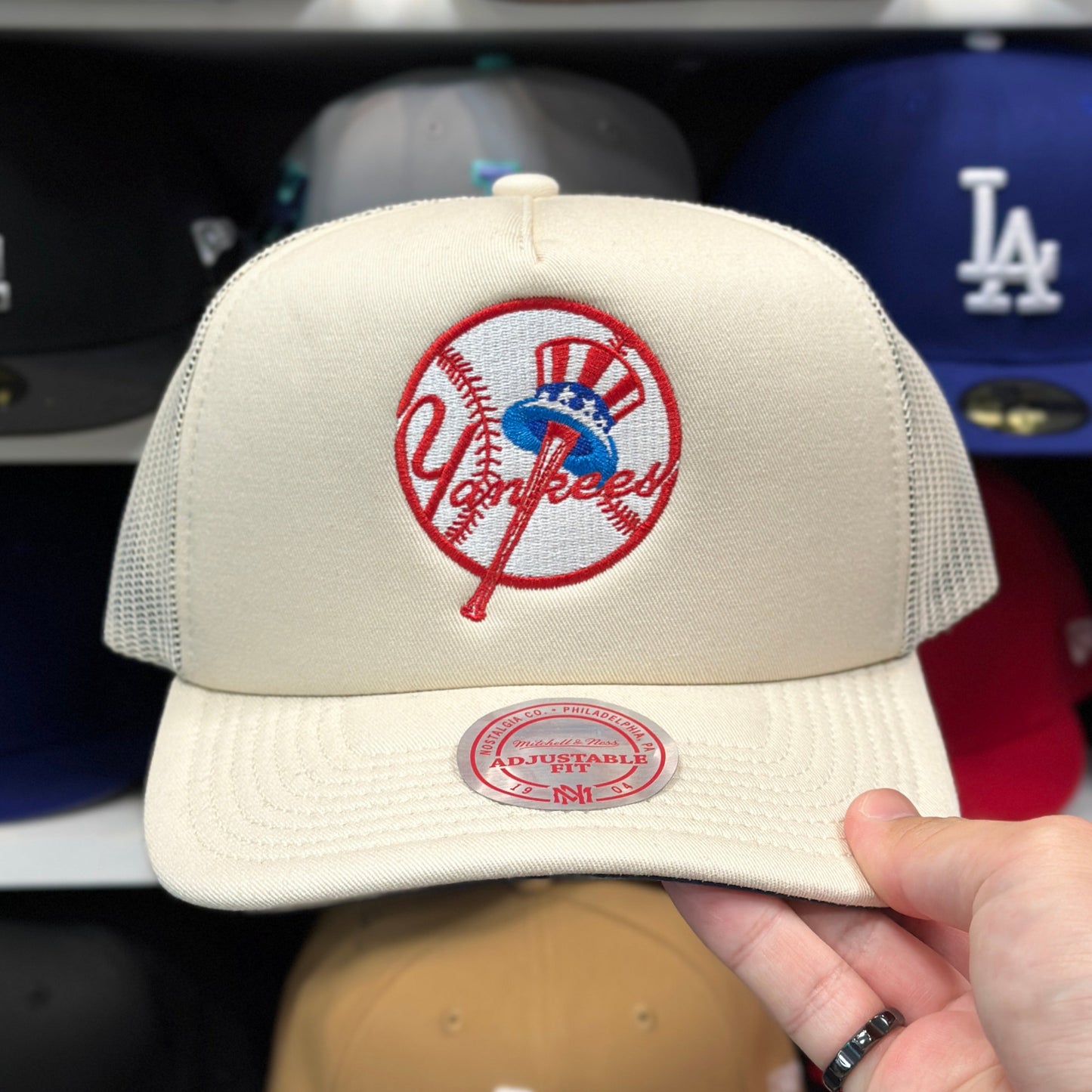 New York Yankees Foam Creme Mitchell & Ness Trucker Snapback