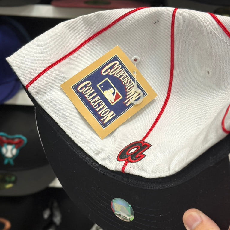 Twin Enterprises Vintage Reebok Vintage Atlanta Braves Cooperstown Collection
