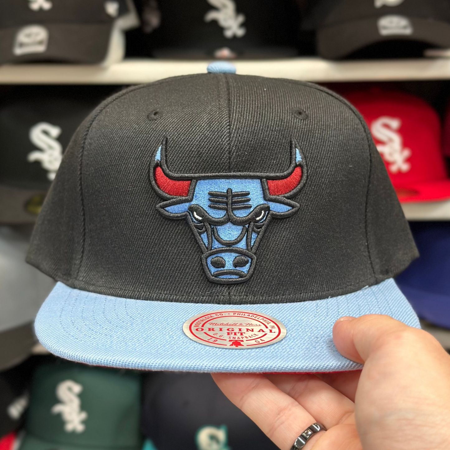 Chicago Bulls Black/Baby Blue Mitchell & Ness Snapback