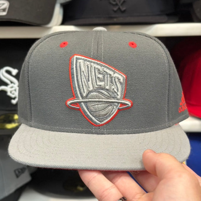 Brooklyn Nets Vintage Adidas Strapback | Gray/Red