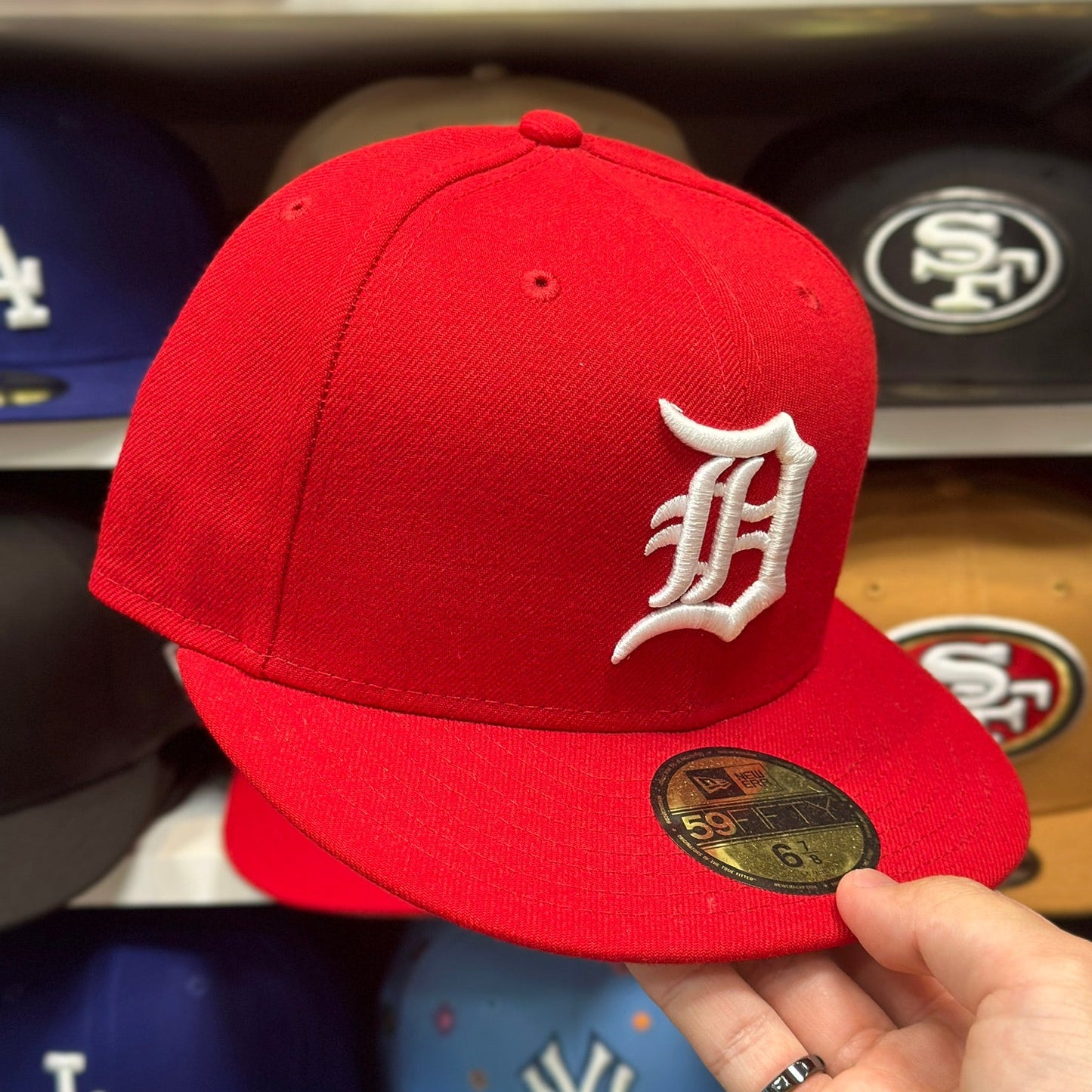 Detroit Tigers MLB Fitted Cap | New Era 59FIFTY Sized Hat | Red